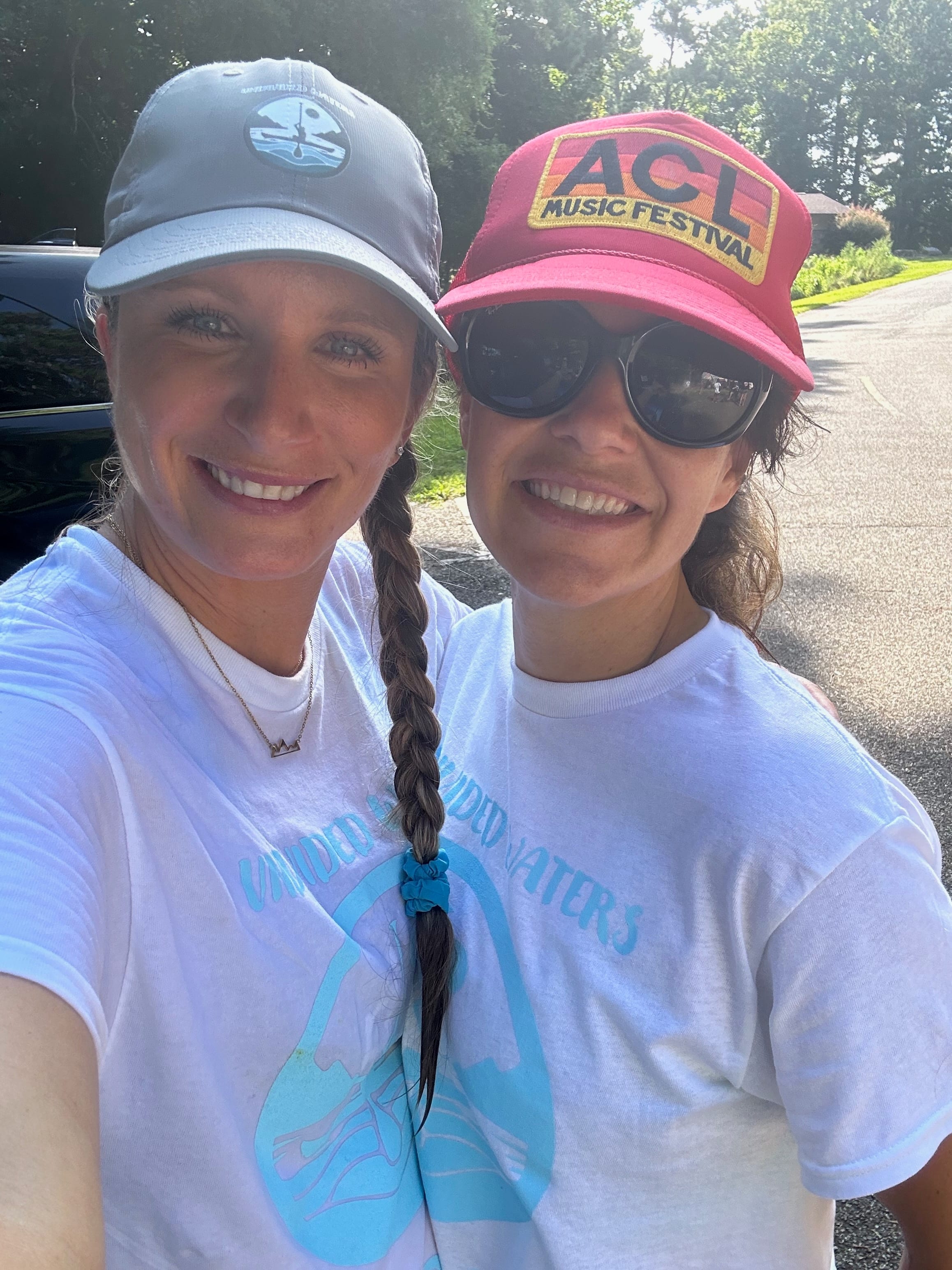 Racers paddling across Lake Lanier